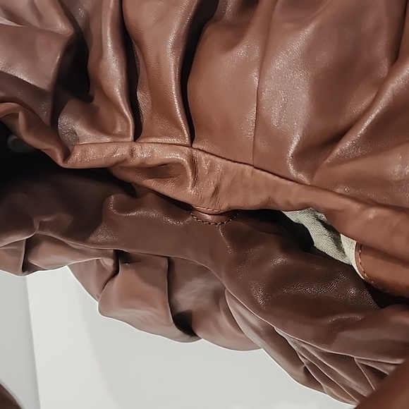 Officine Creative Leather Knot Bag - Picture 4 of 14